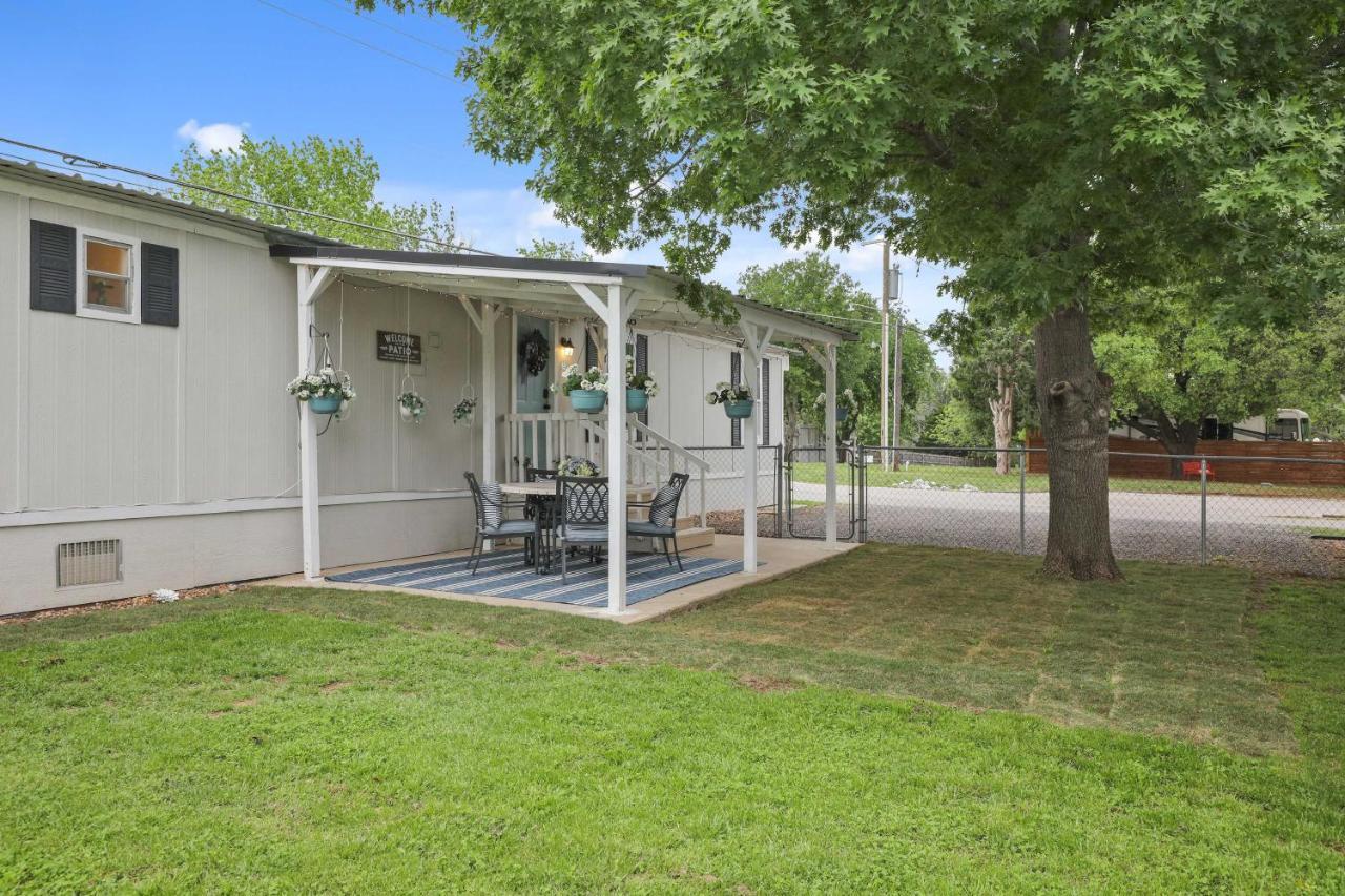 Pet-Friendly Lake Dallas Home Near Lewisville Lake Exterior photo